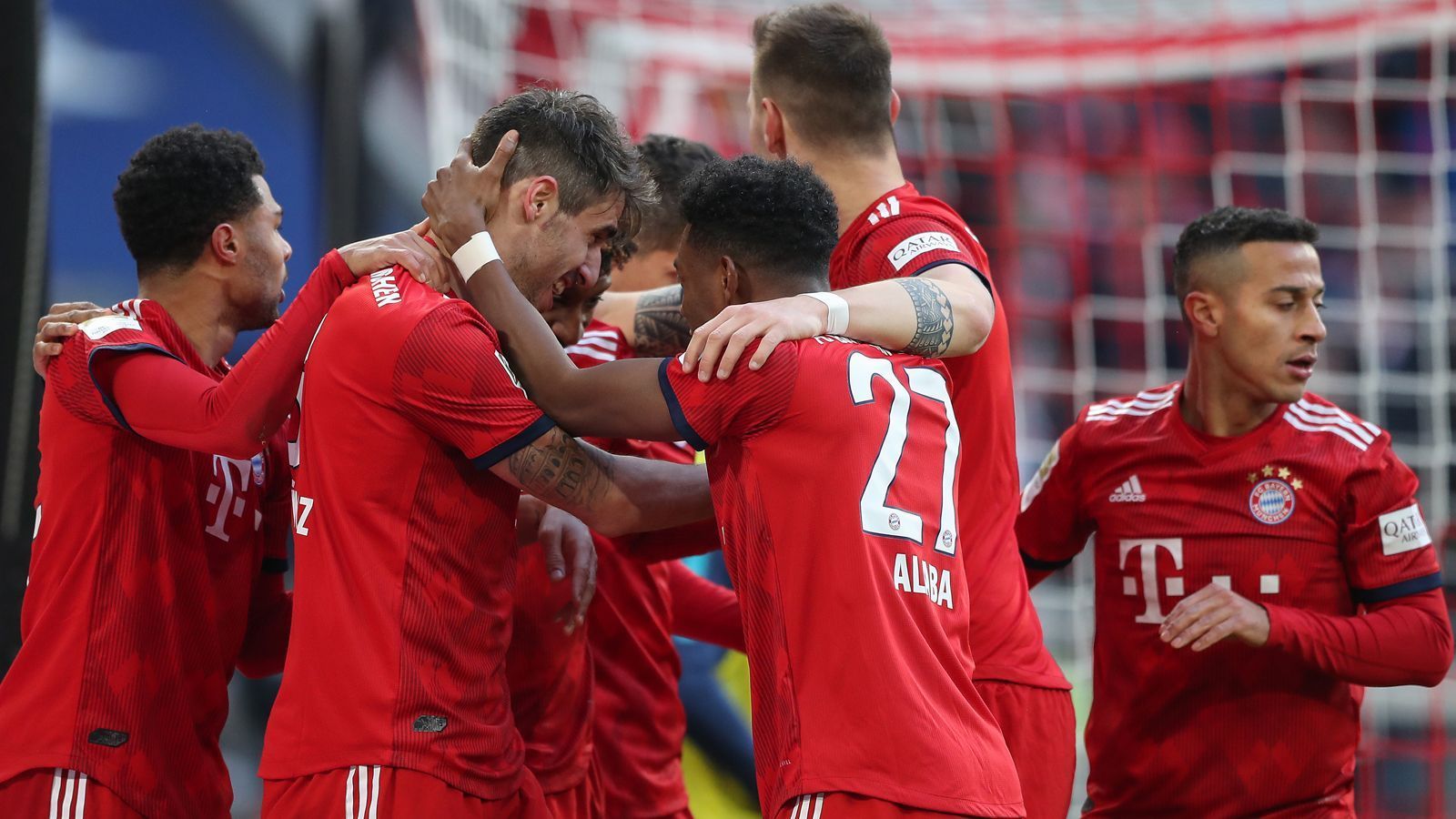 
                <strong>Das Restprogramm des FC Bayern</strong><br>
                &#x2022; Borussia Mönchengladbach (A)<br>&#x2022; VfL Wolfsburg (H)<br>&#x2022; 1. FSV Mainz 05 (H)<br>&#x2022; SC Freiburg (A)<br>&#x2022; Borussia Dortmund (H)<br>&#x2022; Fortuna Düsseldorf (A)<br>&#x2022; SV Werder Bremen (H)<br>&#x2022; 1. FC Nürnberg (A)<br>&#x2022; Hannover 96 (H)<br>&#x2022; RB Leipzig (A)<br>&#x2022; Eintracht Frankfurt (H)<br>
              