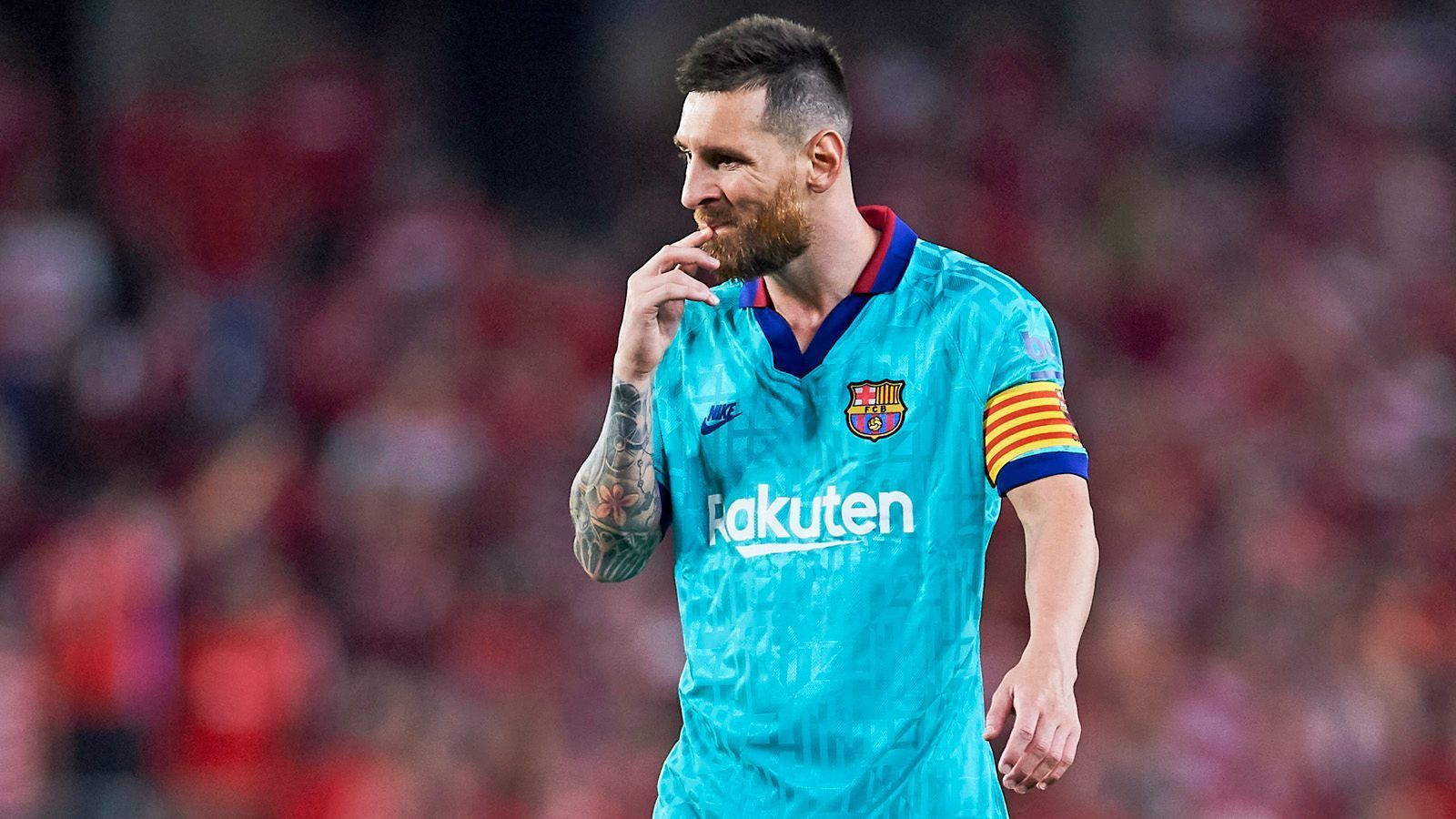 
                <strong>Angriff: Lionel Messi</strong><br>
                Verein: FC BarcelonaNationalität: ArgentinienMessi wurde außerdem als "Spieler des Jahres" ausgezeichnet.
              