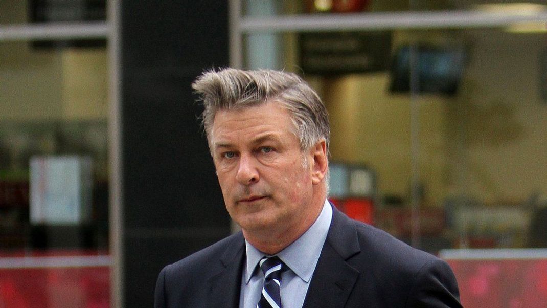 US-Schauspieler Alec Baldwin muss sich vor Gericht für den Tod von Halyna Hutchins verantworten.&nbsp;