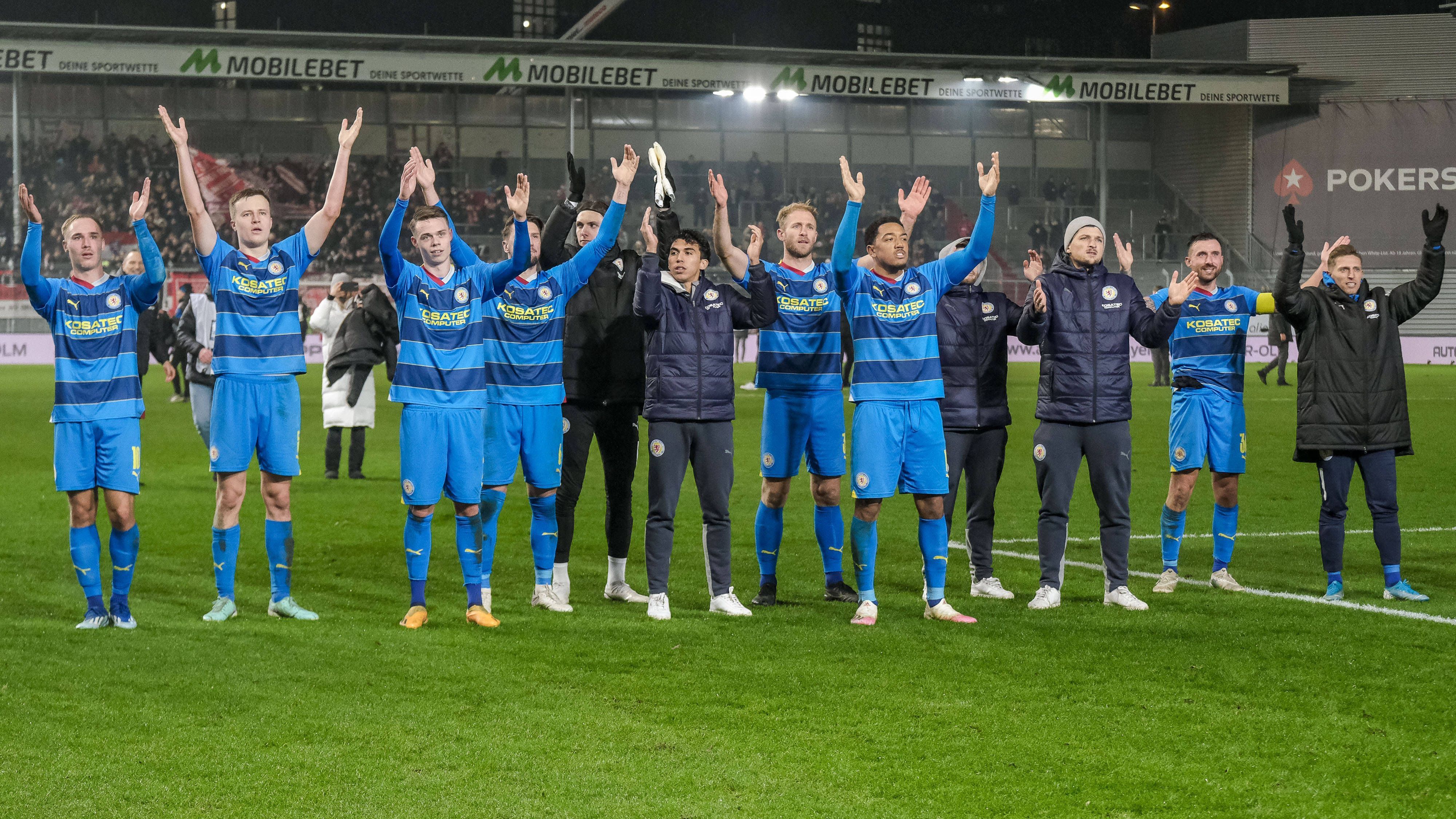 <strong>17. Eintracht Braunschweig (2. Liga)</strong><br>Follower: 3.565<br>Beiträge im November: -<br>Interaktionsrate: -