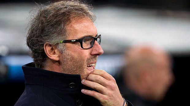 
                <strong>Laurent Blanc</strong><br>
                Laurent Blanc: Der PSG-Trainer hat die Titelverteidigung mit den Franzosen hingegen ganz weit oben auf der Agenda. Das Team um Kevin Trapp, Zlatan Ibrahimovic oder Angel Di Maria führt die Ligue 1 jetzt schon wieder sehr überlegen an. Somit dürfte der dritte Meistertitel in seinem dritten Jahr in der Hauptstadt wohl nur Formsache sein.
              