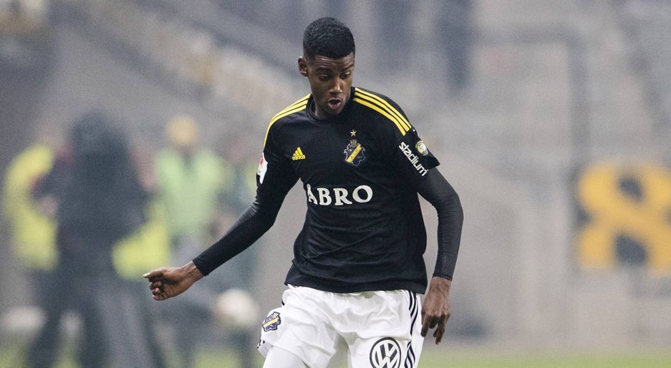 
                <strong>Alexander Isak (AIK Solna)</strong><br>
                Alexander Isak von AIK Solna aus Schweden gilt als eines der größten Talente im europäischen Fußball. In der vergangenen Saison erzielte der Stürmer in 24 Ligaspielen zehn Tore. Nun jagt ihn offenbar halb Europa. Neben dem FC Bayern, dem FC Chelsea, Paris Saint-Germain und Juventus Turin soll auch Real Madrid an dem 17-Jährigen interessiert sein. Schon 2015 hatten die Madrilenen bei der Verpflichtung des damals ebenfalls 17 Jahre alten Martin Ödegaard andere Top-Klubs ausgestochen.
              