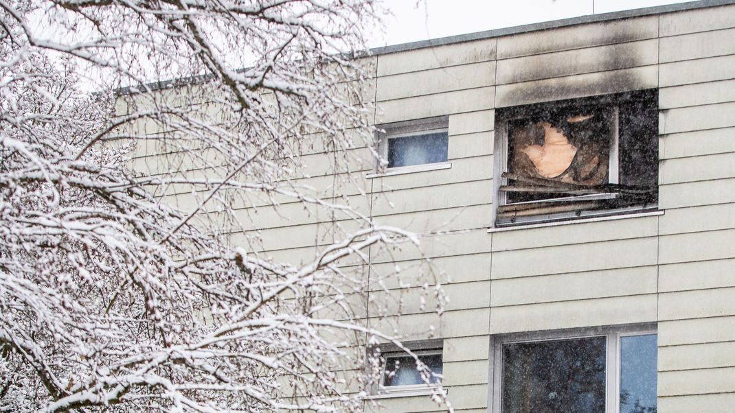 Bei einem Brand in einem Pflegeheim in Reutlingen sind drei Menschen ums Leben gekommen.