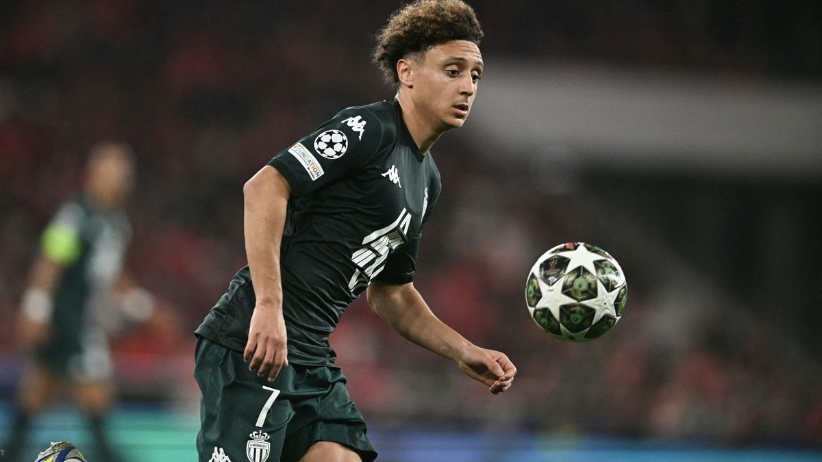 Nun für Bayer am Ball: Eliesse Ben Seghir