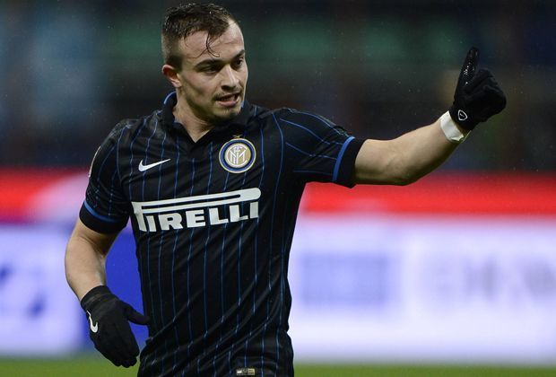 
                <strong>Xherdan Shaqiri zu Inter Mailand</strong><br>
                Xherdan Shaqiri wollte die Bayern verlassen - zu wenig Spielpraxis. Bis Ende der Saison ist der Schweizer nun ausgeliehen, nach der Saison soll Inter dann die Kaufoption für 18 Millionen Euro ziehen. Sein Vertrag bei Mailand läuft dann bis 2019.
              