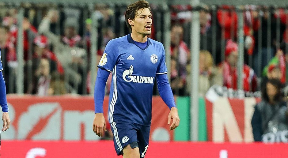 
                <strong>Benjamin Stambouli (FC Schalke 04)</strong><br>
                Benjamin Stambouli (FC Schalke 04): Soll angeblich dabei gewesen sein. Der Kollege bestätigt aber unter Eid die Anwesenheit des Franzosen. ran-Note: 6
              