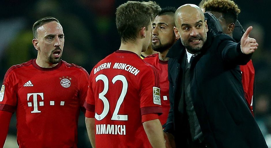 
                <strong>Joshua Kimmich</strong><br>
                Joshua Kimmich (FC Bayern München): Der vielseitig einsetzbare Youngster hat es Guardiola zweifellos angetan. "Er ist fast mein Sohn", sagte Guardiola im November. Selbst nach schwächeren Partien, wie im Champions-League-Hinspiel gegen Juventus Turin lobt der Trainer den 21-Jährigen. Gleichzeitig sah man Guardiola nach dem Spiel in Dortmund hektisch auf Kimmich einreden. Keine Frage, der Werdegang des jungen Bayern-Spielers liegt ihm am Herzen.
              