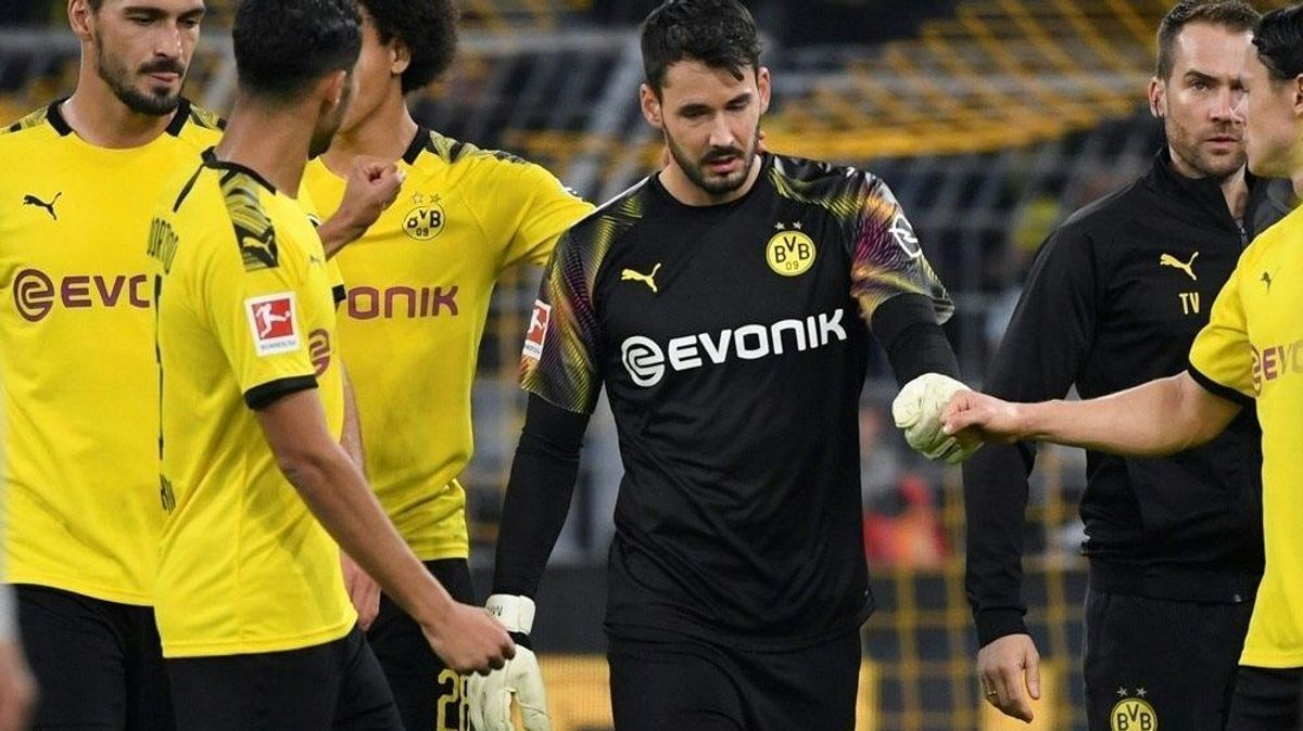 Borussia Dortmund bangt um Torhüter Roman Bürki