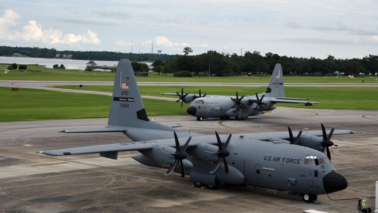 Das Flugzeug, das für die gefährliche Mission eingesetzt wird: C-130J Super Hercules.