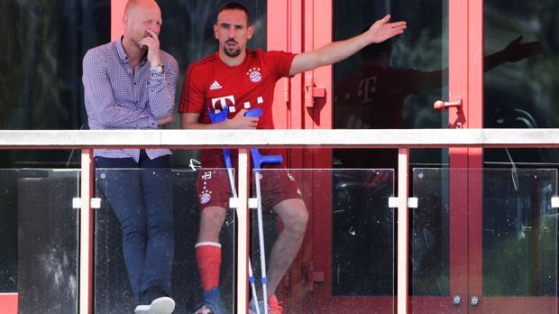 
                <strong>Franck Ribery (FC Bayern München)</strong><br>
                Bayern München: Franck Ribery (Knöchelverletzung). Der Franzose laboriert seit einiger Zeit bereits an dieser Verletzung. Ob der 32-Jährige zum Saisonstart am 14. August fit sein wird, ist mehr als fraglich.
              