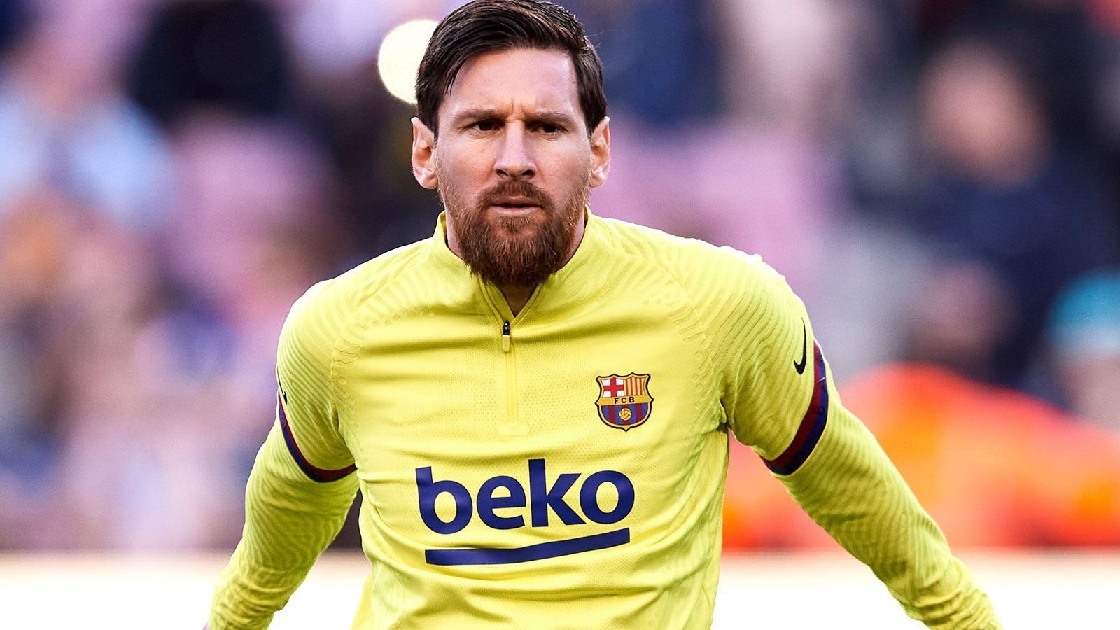 
                <strong>Lionel Messi</strong><br>
                Obwohl sich Brasilianer und Argentinier ja eigentlich nicht so gerne mögen, ist Lionel Messi Ronaldos Nummer eins. "Einen wie ihn wird es in den nächsten 20,30 Jahren wahrscheinlich nicht wieder geben", sagte Ronaldo.
              