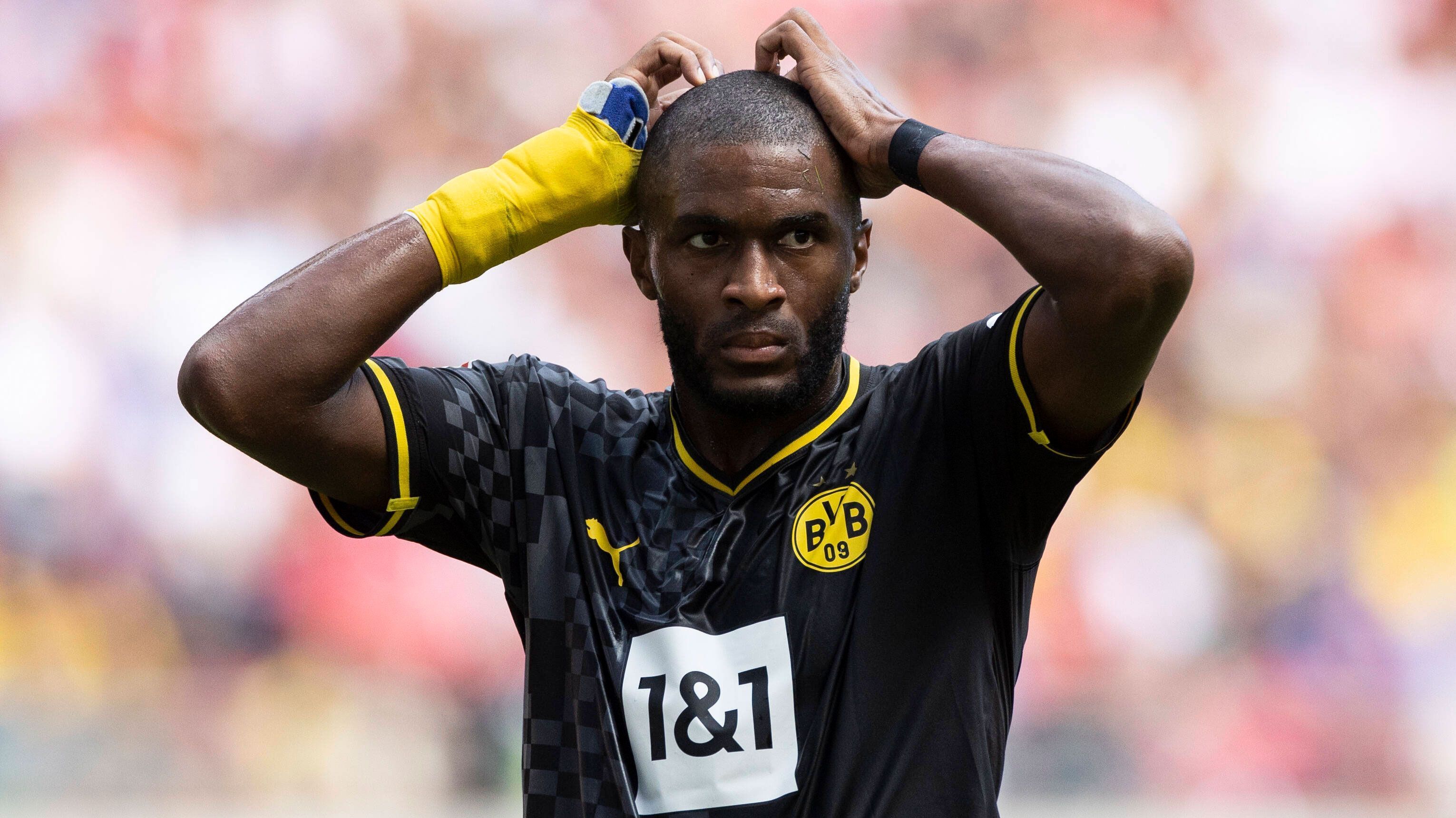 
                <strong>5. Borussia Dortmund</strong><br>
                Durchschnittsalter des Kaders: 24,4 JahreJüngster Spieler im Kader: Youssoufa Moukoko (17 Jahre, neun Monate und 28 Tage)Ältester Spieler im Kader: Anthony Modeste (34 Jahre, fünf Monate und vier Tage)
              