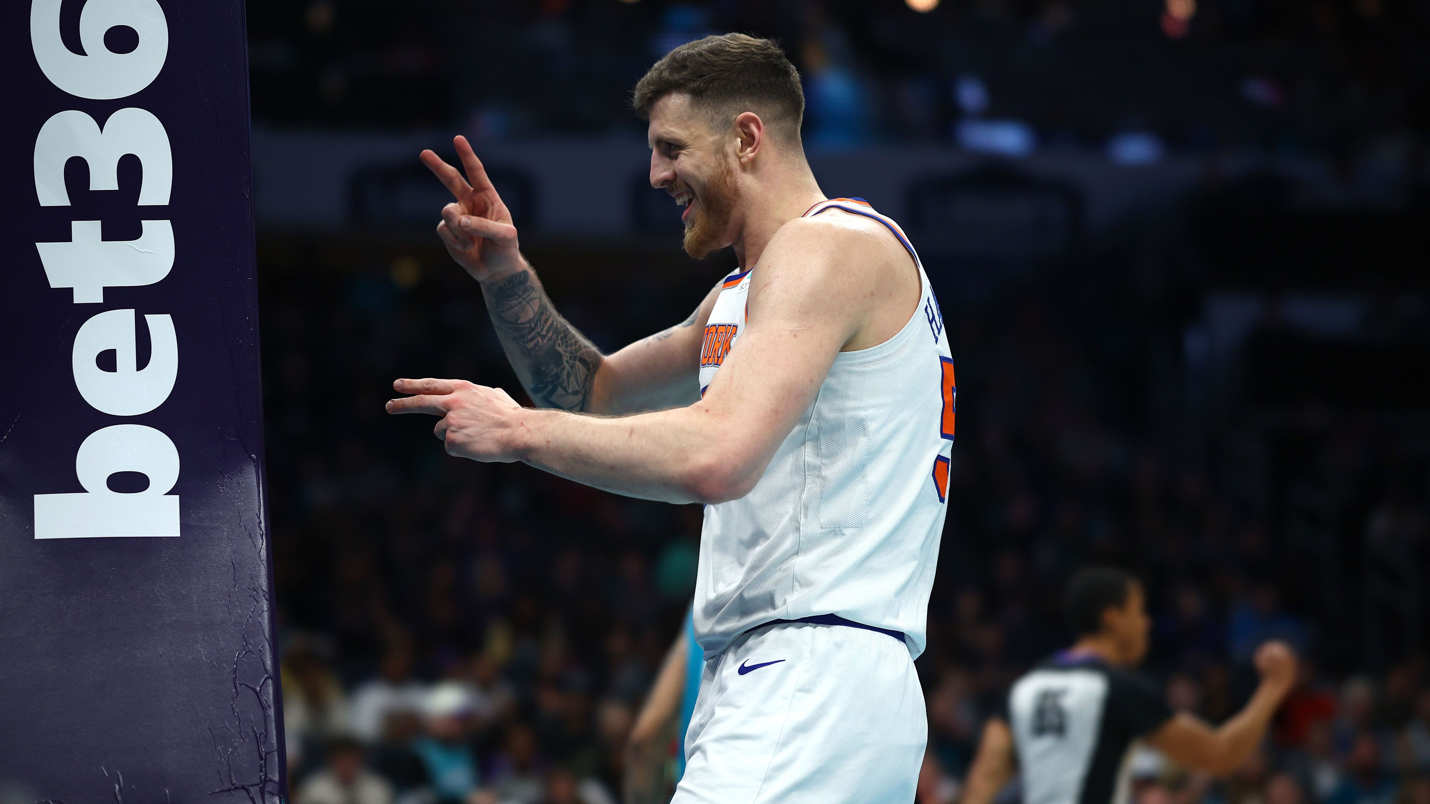 <strong>Isaiah Hartenstein (New York Knicks)</strong><br>Wenn man für das Wort Konstanz ein Synonym suchen würde, Isaiah Hartenstein könnte dafür herhalten. In der vergangenen NBA-Saison war der Deutsch-Amerikaner einer von nur zehn Profis, der in jeder der 82 Partien in der Regular Season für sein Team auf dem Parkett stand. Genau an diese Rolle scheint Hartenstein in der neuen Spielzeit anzuschließen.