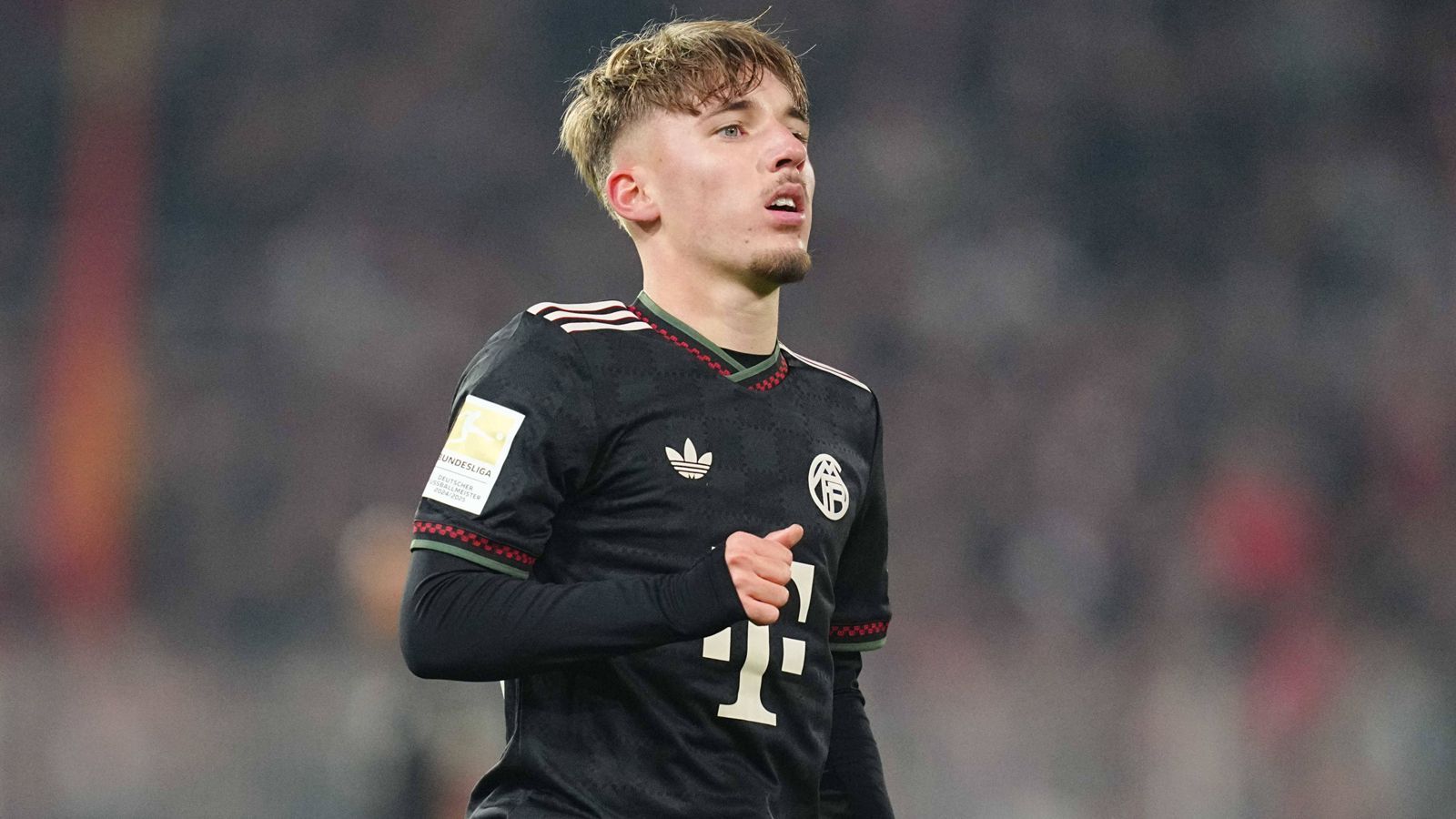 <em><strong>Lennart Karl in Top 10: Die jüngsten Torschützen der Champions League</strong><br>In der aktuellen Champions-League-Saison haben sich bereits zwei Talente in die Geschichtsbücher eingetragen. Lennart Karl vom FC Bayern und Viktor Dadason vom FC Kopenhagen haben sich in die Top 10 der jüngsten Torschützen der "Königsklasse" eingereiht. <strong>ran</strong> zeigt die jüngsten Champions-League-Torschützen der Geschichte.</em>