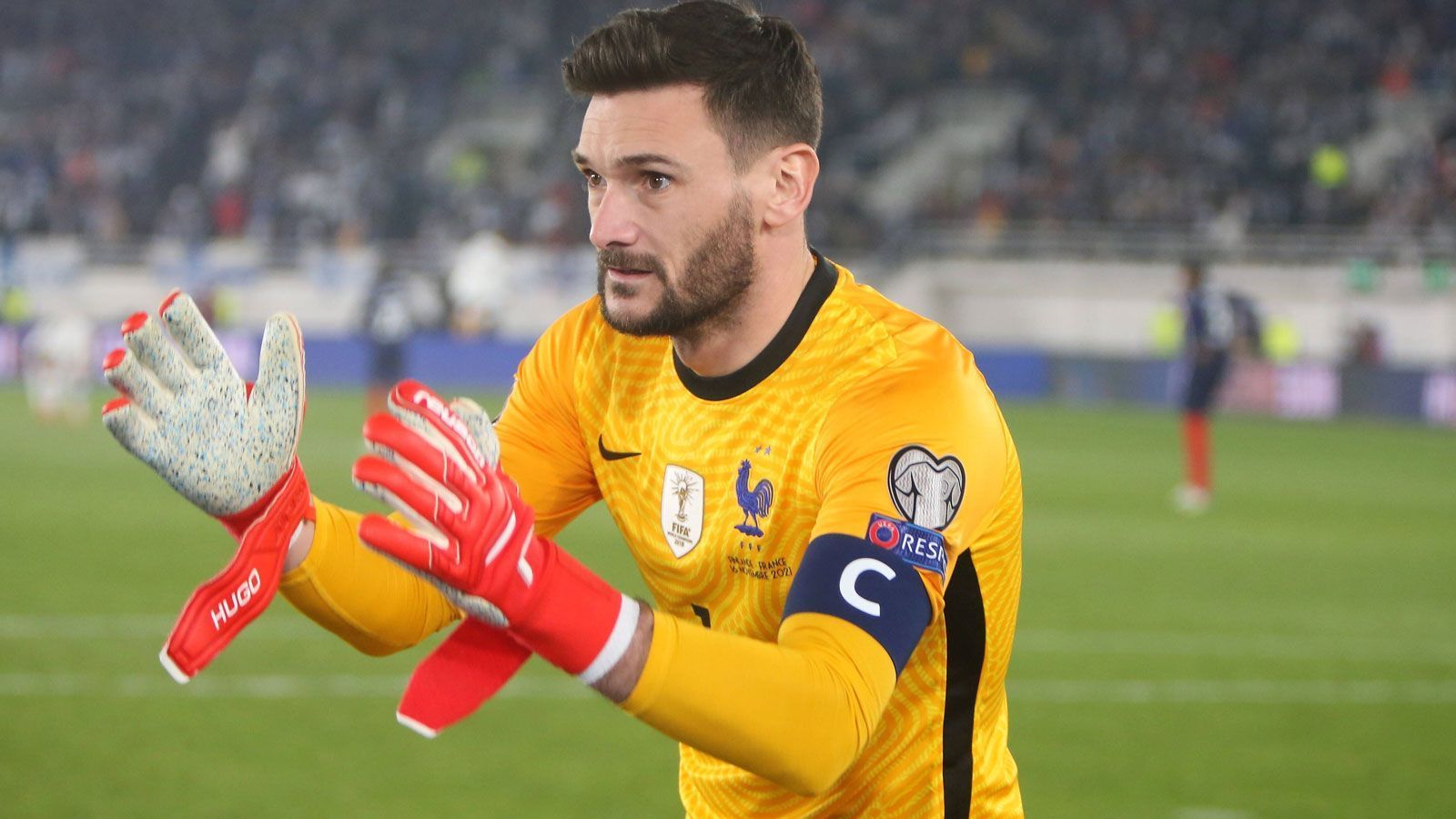 
                <strong>Hugo Lloris (Kapitän Frankreich)</strong><br>
                &#x2022; Karim Benzema -<br>&#x2022; Kylian Mbappe -<br>&#x2022; N'Golo Kante<br>
              