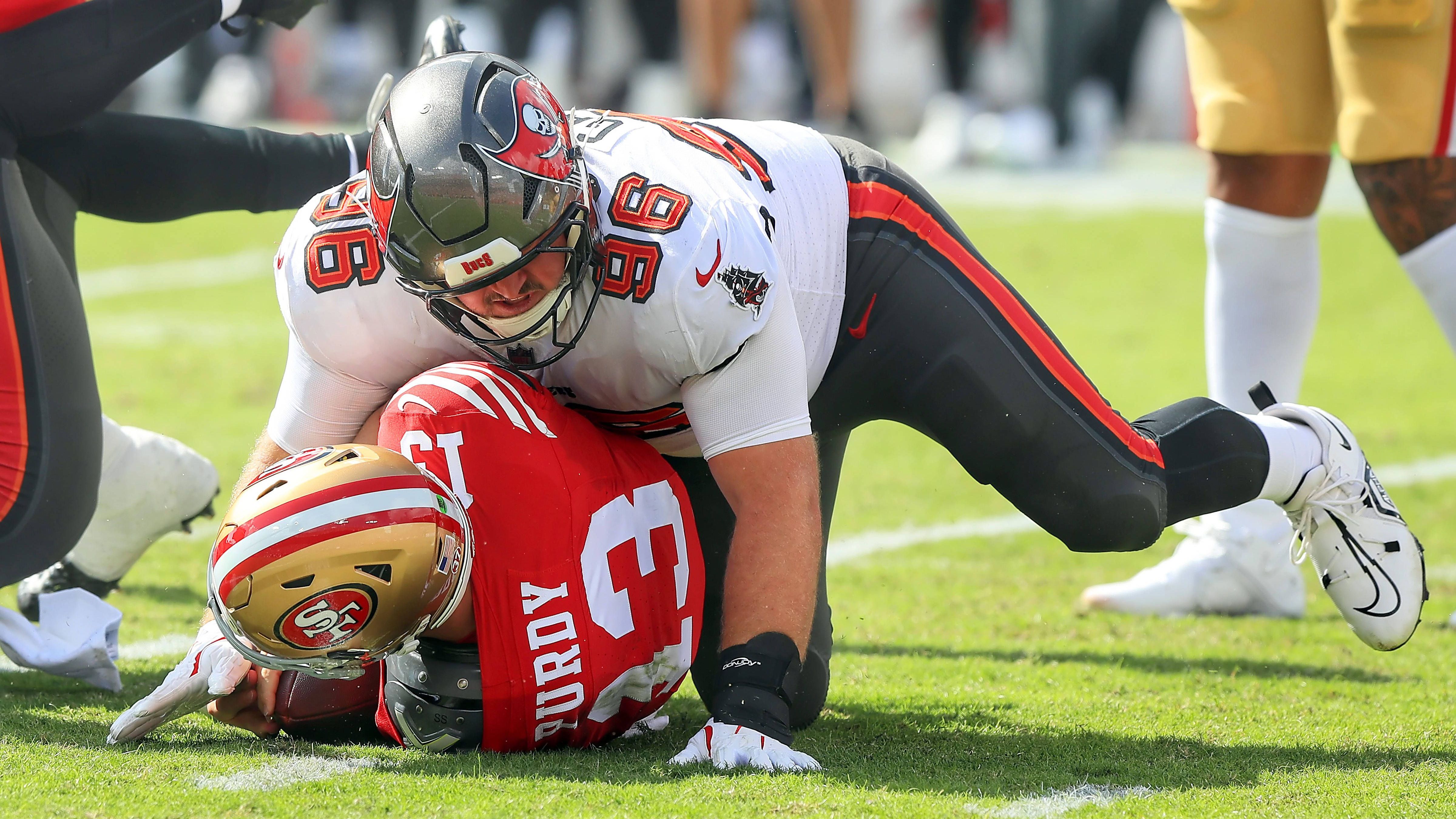 <strong>Platz 15 (geteilt): Brock Purdy</strong><br>Team: San Francisco 49ers<br>Anzahl der Spiele: 15<br>Sacks: 31