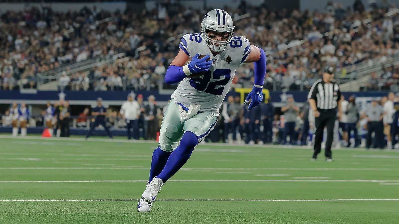 
                <strong>Dallas Cowboys – Jason Witten</strong><br>
                &#x2022; 12.977 Receiving Yards<br>&#x2022; von 2003 bis 2019<br>
              