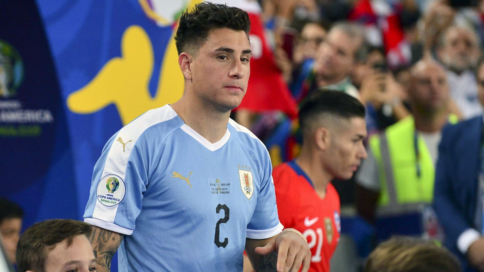 
                <strong>Abwehr - Jose Gimenez (Uruguay)</strong><br>
                Für die uruguayische Nationalmannschaft war bei der Copa America schon im Viertelfinale gegen Peru Endstation (4:5 nach Elfmeterschießen), dennoch schaffte es mit Jose Gimenez ein "Uru" in die Top-Elf des Turniers. Der 24-Jährige gehört nicht nur für die Albiceleste zu den Leistungsträgern, sondern auch schon seit Jahren bei seinem Klub Atletico Madrid. 
              