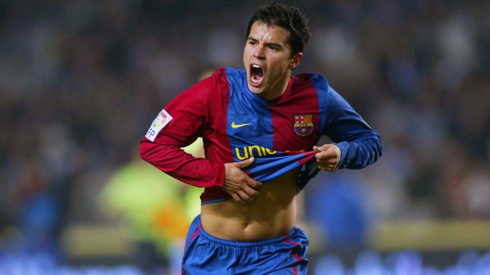 
                <strong>Platz 8 - Javier Saviola (FC Barcelona)</strong><br>
                Ablösesumme: 35,9 Millionen EuroAlter beim Wechsel: 19 JahreVerpflichtet von: River Plate Buenos AiresZeitpunkt des Wechsels: Sommer 2001
              