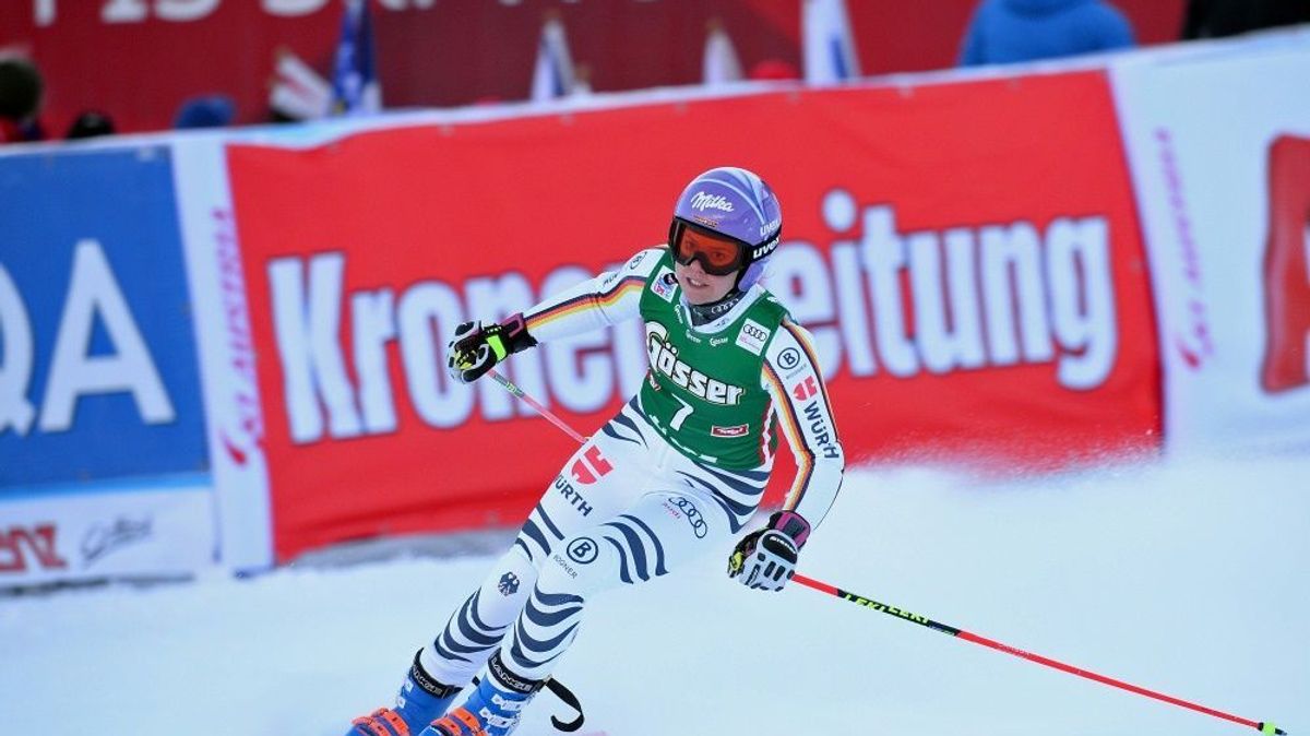 Viktoria Rebensburg muss auch in Cortina passen