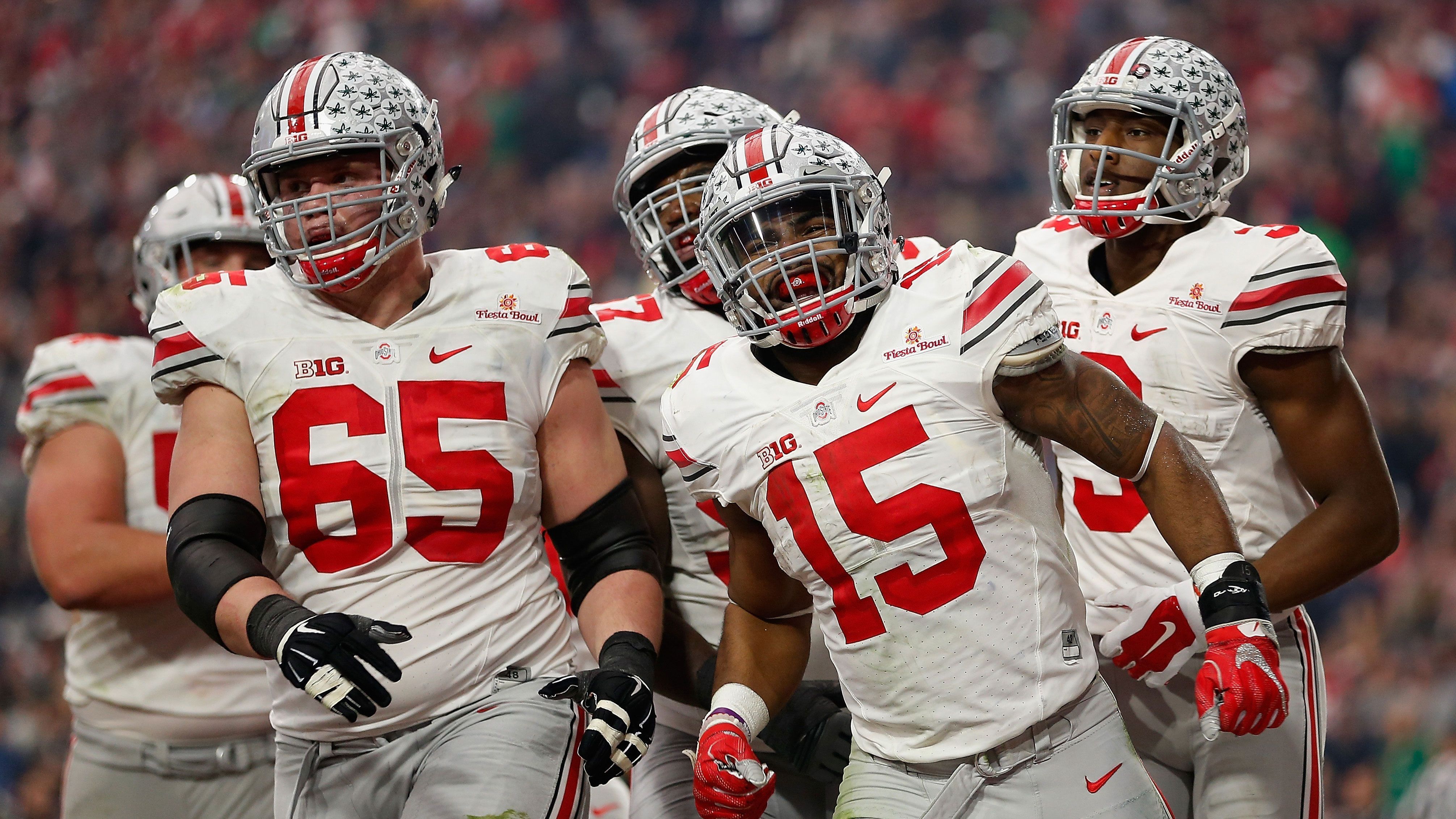 <strong>Platz 3: Ohio State University</strong><br>
                Teamname: Ohio State Buckeyes<br>NFL-Spieler: 508<br>Zur Zeit aktive NFL-Spieler: 65<br>Bekannteste Namen: Ezekiel Elliot (Bild, #15), Joey und Nick Bosa, Michael Thomas&nbsp;
