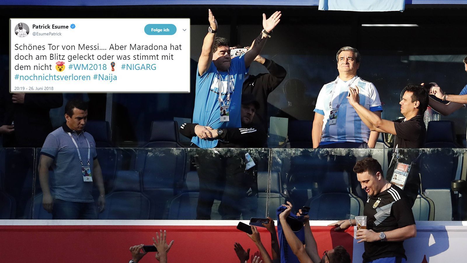 
                <strong>Maradona geht auf der Tribüne steil</strong><br>
                Auch Coach Esume entgeht der Auftrritt von Diego Maradona nicht, selbst während des Spiels. Warum auch Lionel Messi auf dem Feld verfolgen, wenn man auf der Tribüne Diego Armando Maradona sitzen hat.
              