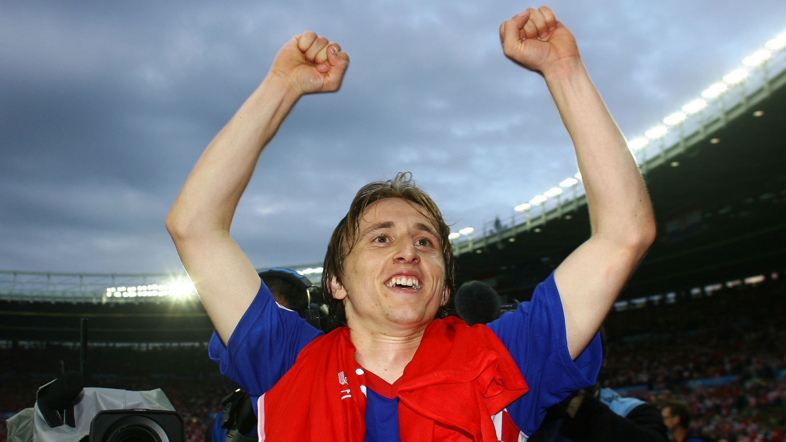 
                <strong>Luka Modric - 2008</strong><br>
                Goldlöckchen war dagegen immer schon Goldlöckchen. Pavel Nedved 2.0?
              