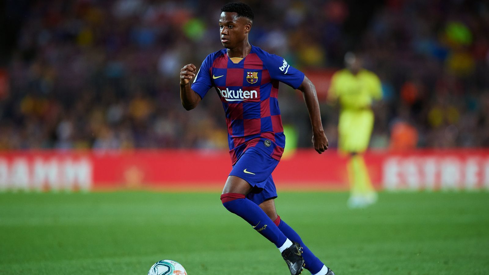 
                <strong>3. Ansu Fati (FC Barcelona/Spanien)</strong><br>
                Alter beim Debüt: 16 Jahre, neun Monate, 25 TageBegegnung: FC Barcelona - Real Betis 5:2Position: Linksaußen
              