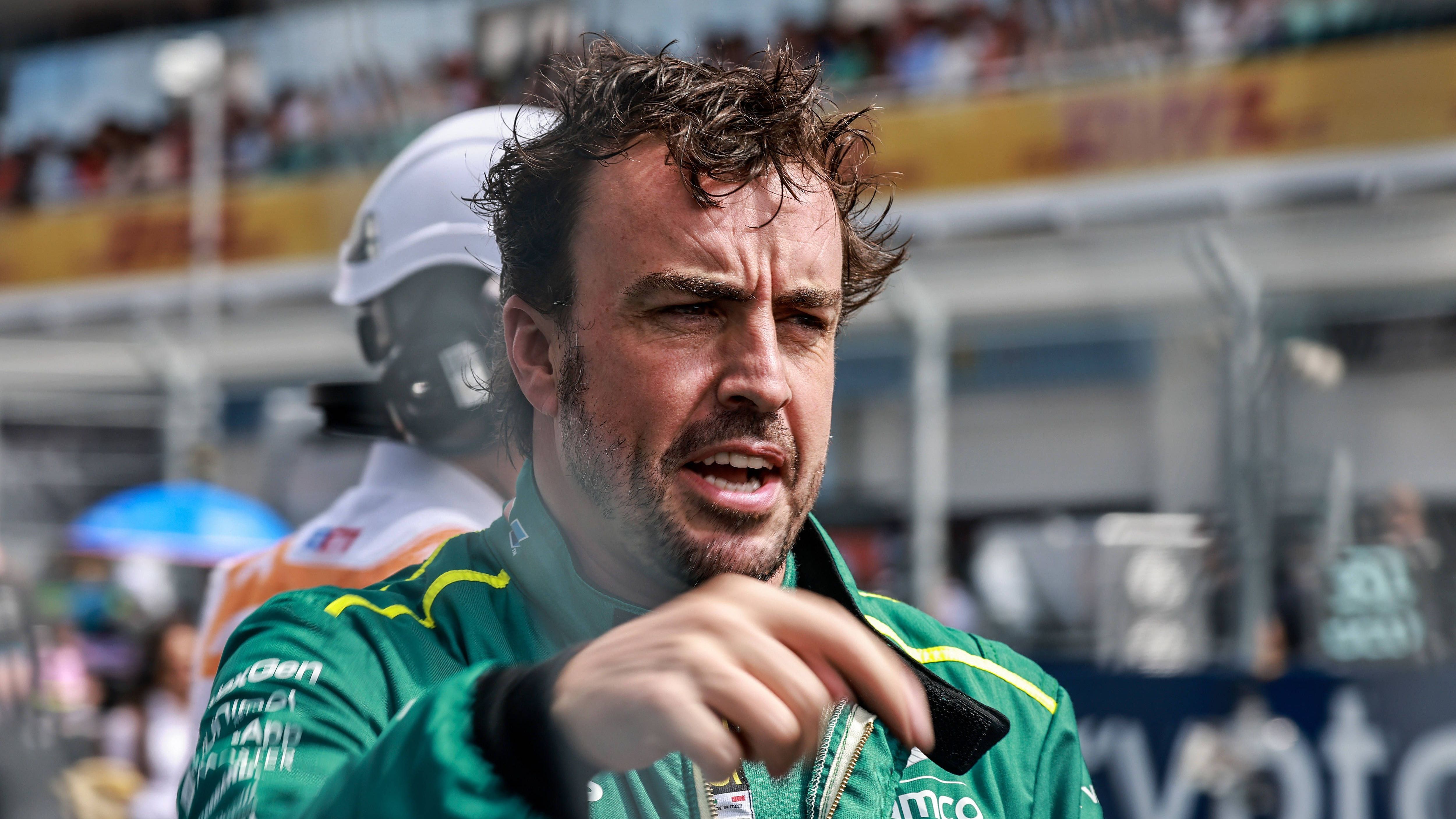<strong>Verlierer: Fernando Alonso</strong><br> Es gibt so Wochenenden, auch bei einem zweimaligen Weltmeister. Zwei Pünktchen ergatterte er, der Rest war Enttäuschung. "Ich habe mich nicht sehr gut gefühlt. Mir ist weder im Sprint-Qualifying noch im Qualifying eine gute Runde gelungen, und dann war da auch noch der Sprint-Start mit einer Berührung. Das hinterlässt einen bitteren Nachgeschmack bei mir“, sagte Alonso. Dank "Glück mit dem Safety-Car" gab es dennoch Trostpunkte.