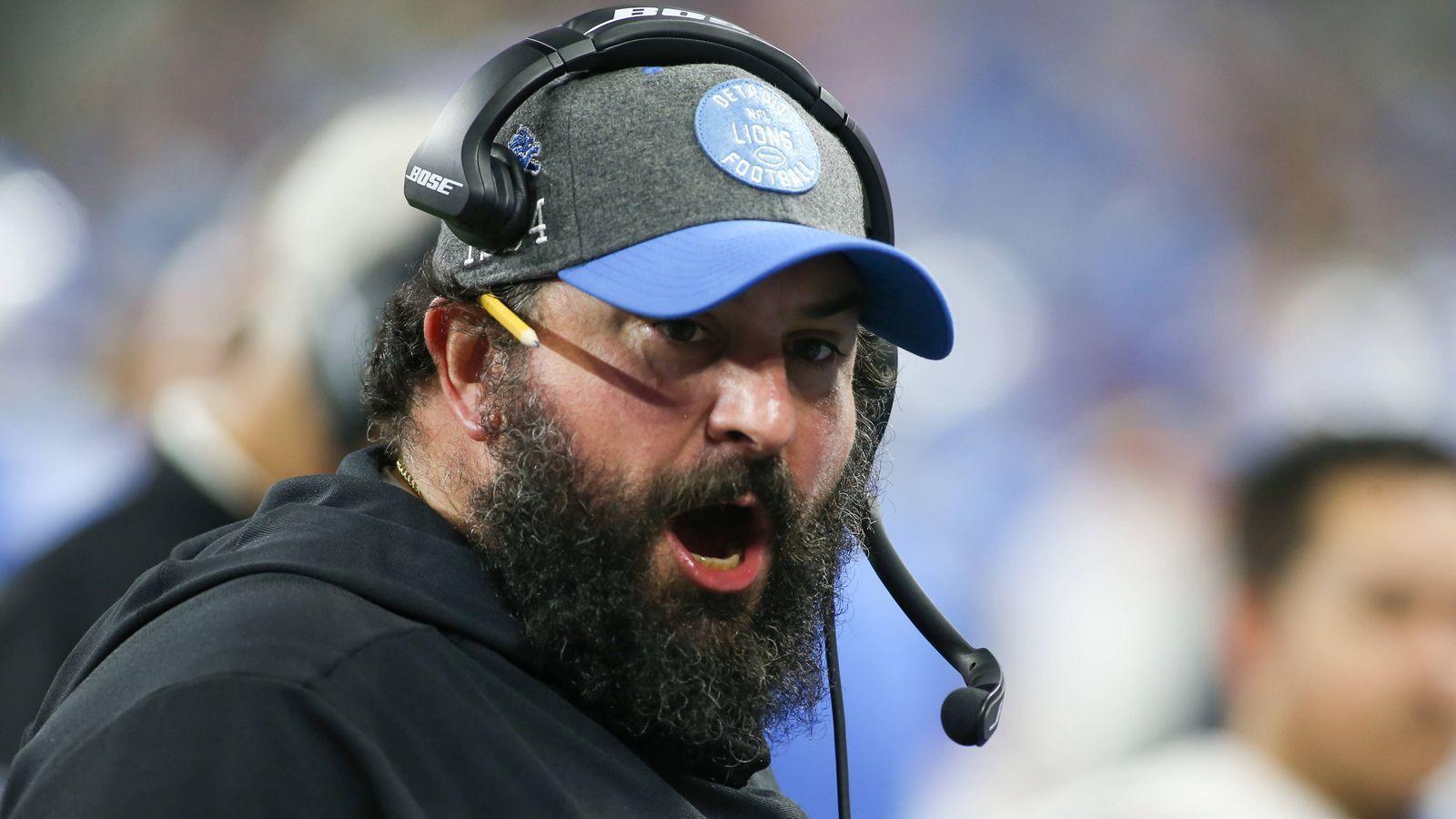 
                <strong>Matt Patricia (Detroit Lions)</strong><br>
                Bei ihm gibt es keine Ausreden mehr. Neun Siege in zwei Saisons sind zu wenig, doch die Besitzer haben sich zu Matt Patricia bekannt. "Wir glauben, dass die erfolgreichsten Teams einen langfristigen Plan, Stabilität in der Führung und Geduld haben, um ihrem Plan zu folgen", hieß es im Dezember in einer Mitteilung. Deshalb geht Deroit in ein drittes Jahr mit Patricia. Mit klaren Ansagen: "Wir gehen davon aus, dass die Lions 2020 ein Playoff-Anwärter sein werden." Wehe, wenn nicht ...
              
