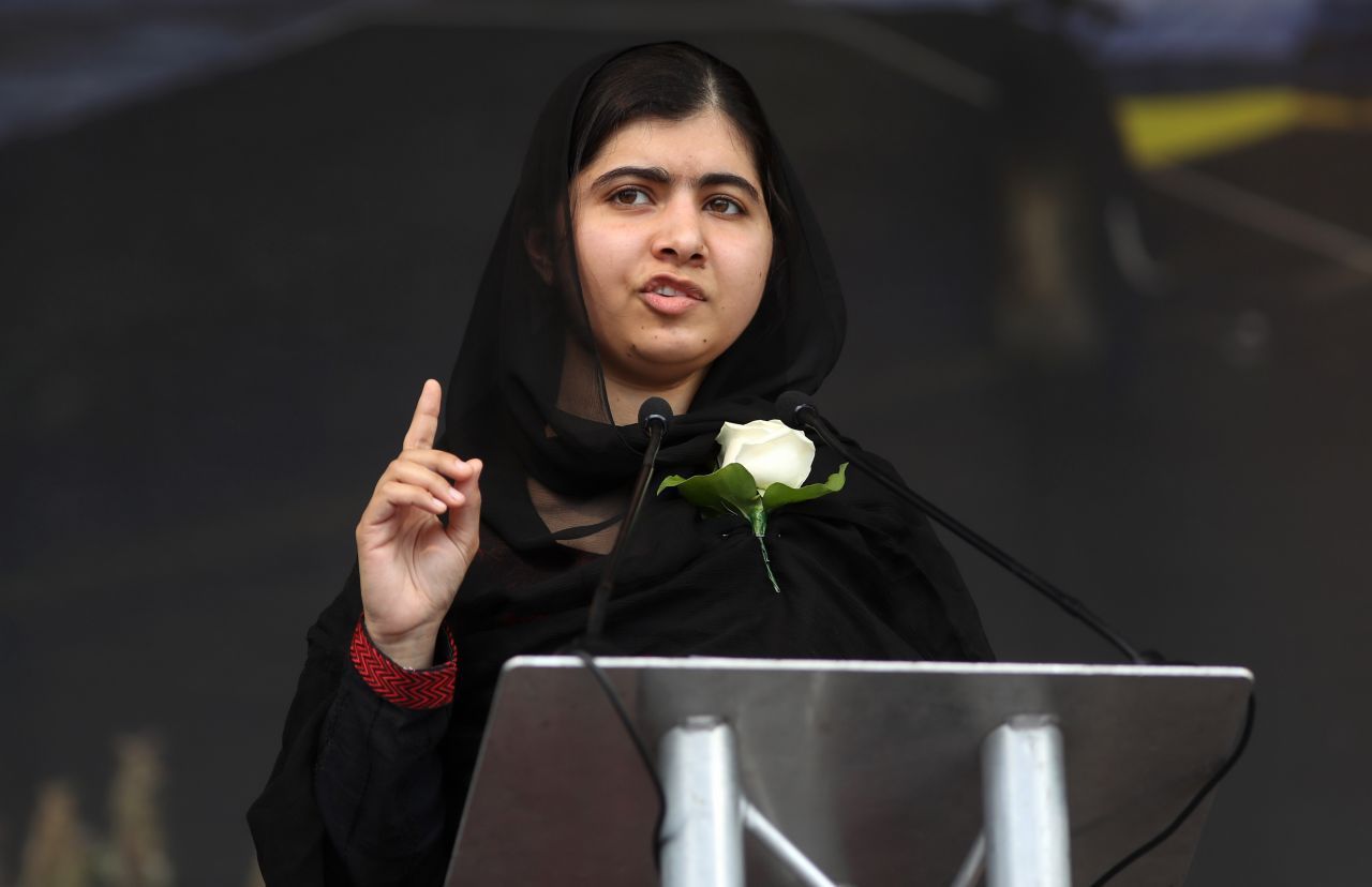 Malala Yousafzai aus Pakistan erhielt bereits mit 17 Jahren den Friedensnobelpreis - für ihren Einsatz für die Menschenrechte.