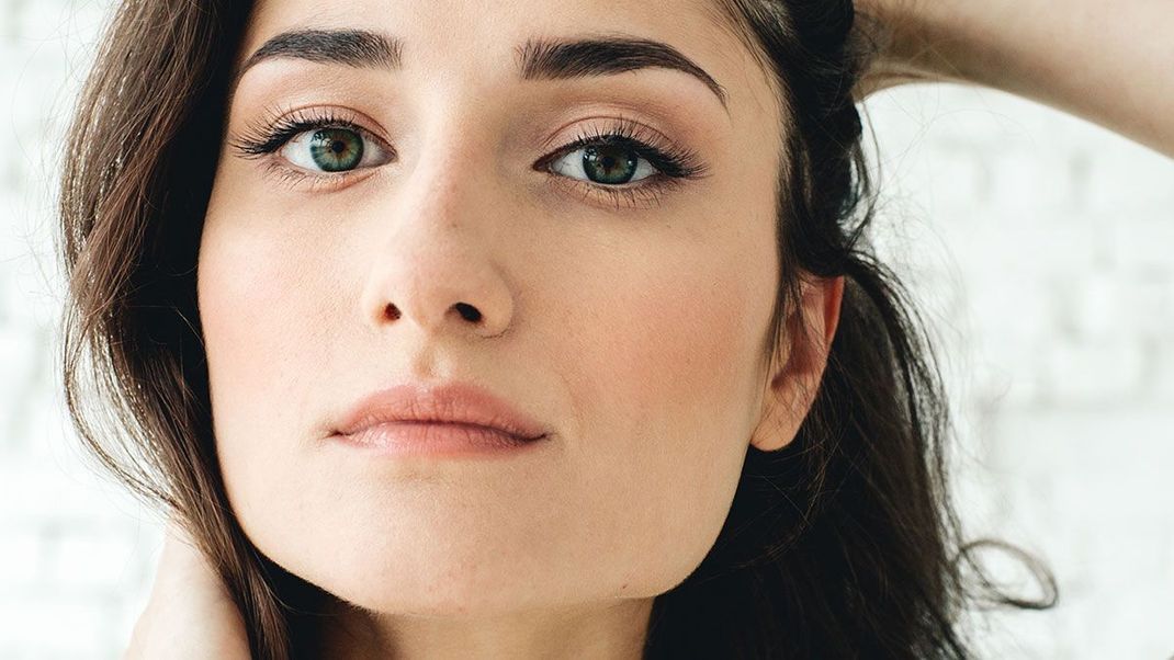 Jeden Tag die perfekten Augenbrauen? Microblading macht es möglich! Wir verraten euch, wie die Behandlung funktioniert.&nbsp;