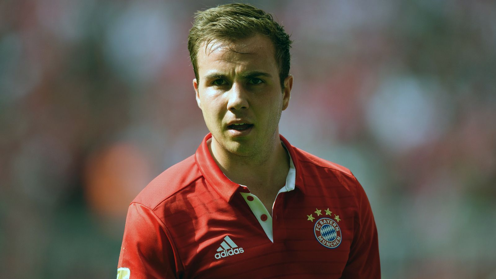 
                <strong>Platz 10 - Mario Götze</strong><br>
                &#x2022; Abgebender Verein: Borussia Dortmund<br>&#x2022; Aufnehmender Verein: FC Bayern München<br>&#x2022; Transfererlös: 37 Millionen Euro<br>
              