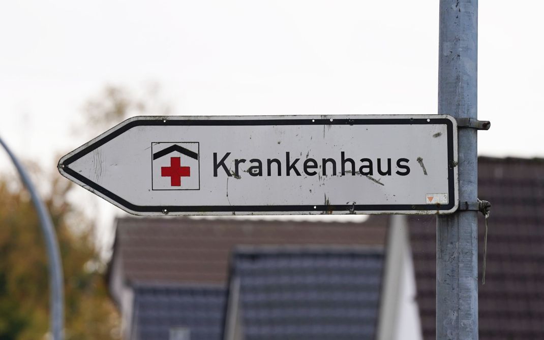 Nach langem Hin und Her hat der Bundestag die umstrittene Krankenhausreform beschlossen.