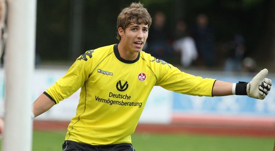 
                <strong>1. FC Kaiserslautern </strong><br>
                Ein Spieler: Kevin Trapp
              