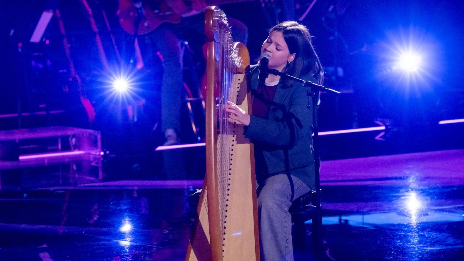 Tabea spielt Harfe und singt bei "The Voice Kids"