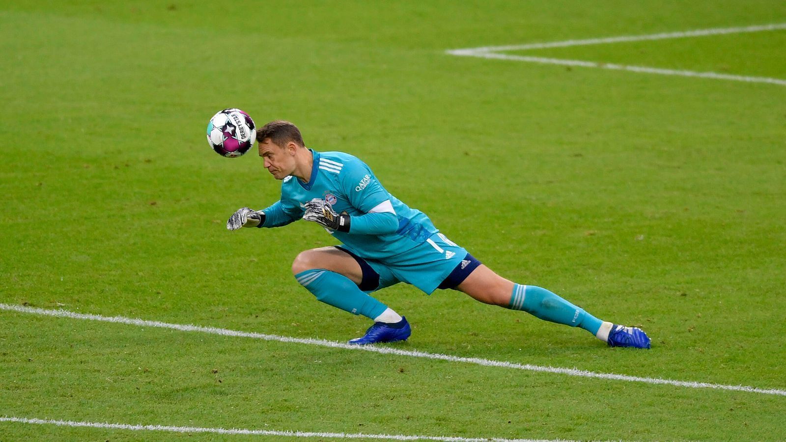 
                <strong>Manuel Neuer</strong><br>
                Wird zunächst nicht allzu oft geprüft. Wenn, dann ist der Nationaltorhüter verlässlich zur Stelle. Beim 1:2 ist er mit der Hand dran, kann den Gegentreffer aber nicht verhindern. Beim 2:2 chancenlos. ran.de-Note: 3
              