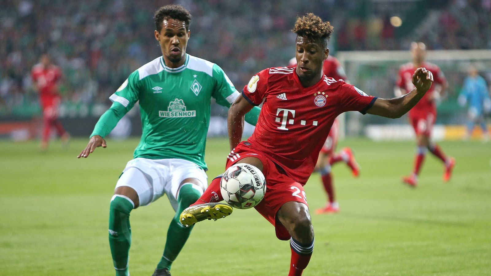 
                <strong>Kingsley Coman (Bayern München)</strong><br>
                Spielt er seine Antrittsschnelligkeit aus, ist er kaum zu halten und brandgefährlich, ebenso wie seine Pässe in den Rückraum. Einige gute Aktionen, holt den Foulelfmeter zum 3:2 heraus. ran-Note: 2
              