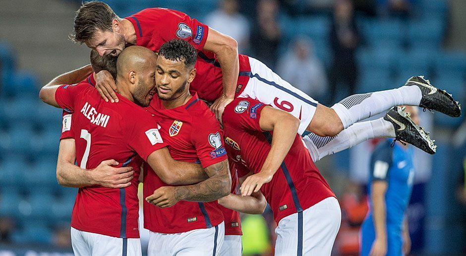 
                <strong>Das sind Norwegens "Guys to watch"</strong><br>
                Viel zu feiern hatte Norwegens Nationalmannschaft in der WM-Qualifikation noch nicht. Das 2:0 gegen Aserbaidschan am vergangenen Freitag spülte erst die Punkte fünf, sechs und sieben auf das Konto der Skandinavier. Entsprechend treten sie in Stuttgart als krasser Außenseiter gegen die DFB-Auswahl an. ran.de zeigt, auf wen es zu achten gilt und welche bekannten Gesichter im Kader von Trainer Lars Lagerbäck stehen.
              