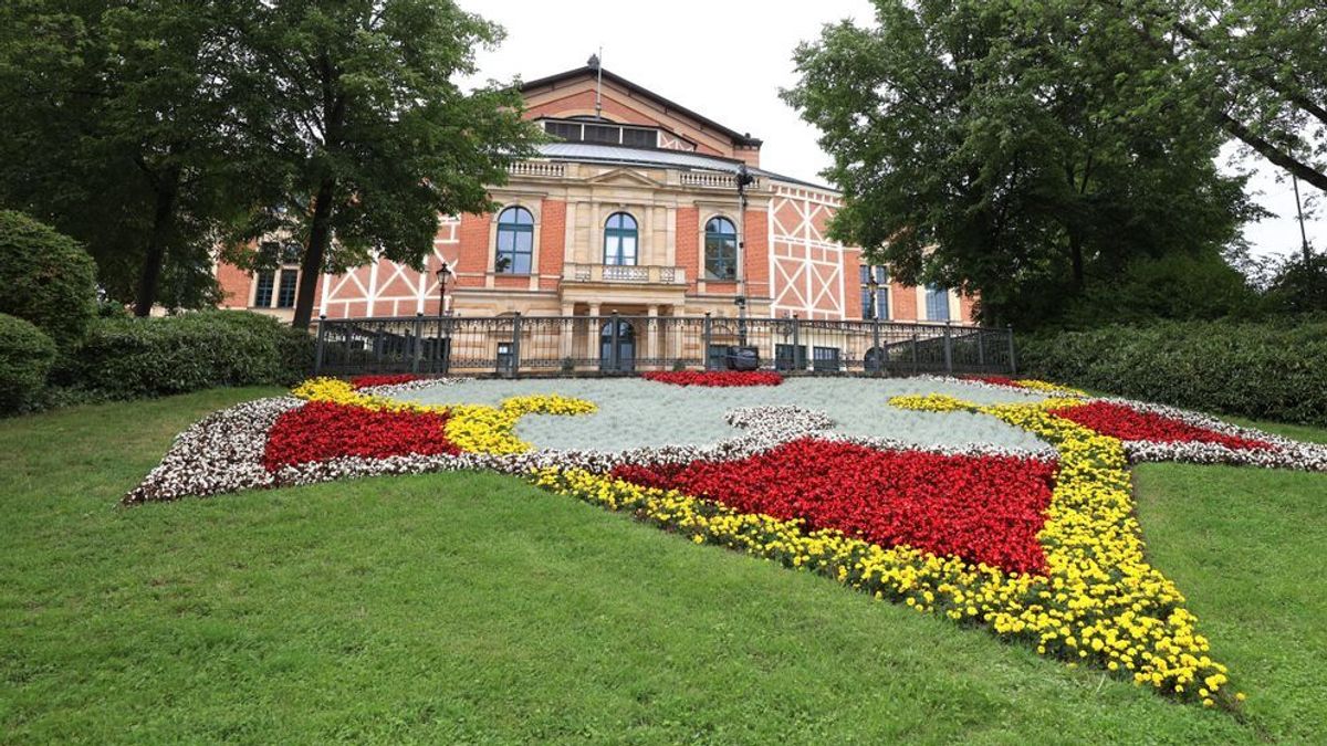 Der Grüne Hügel in Bayreuth: Das Festspielhaus ist seit über 140 Jahren ein Zentrum der Wagner-Interpretation.