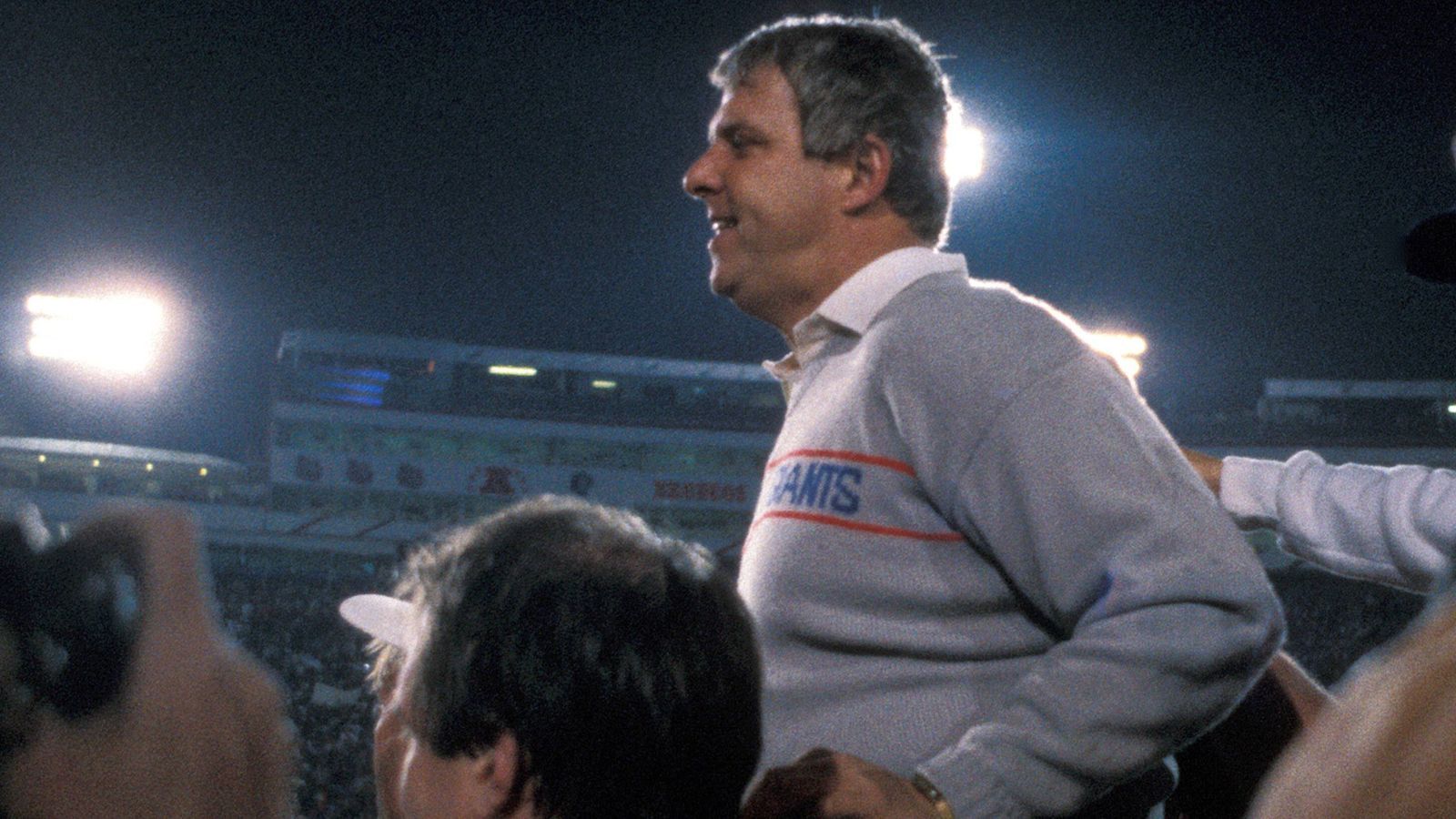 
                <strong>Bill Parcells (als Headcoach: 1983 - 2006 / New York Giants, New England Patriots, New York Jets, Dallas Cowboys)</strong><br>
                Wenn es um die New York Giants geht, darf auch ein Head Coach in der Franchise-Historie nicht fehlen. Bill Parcells führte die Giants zu zwei Super-Bowl-Siegen und wurde selber zweimal als Coach des Jahres ausgezeichnet.
              