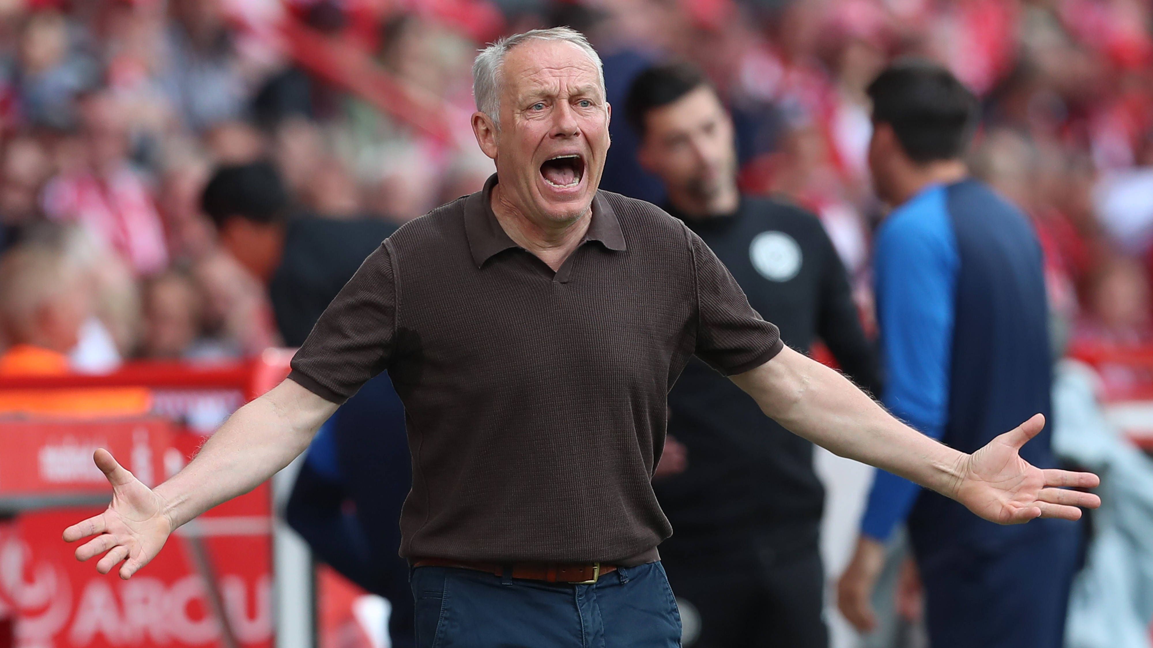 <strong>Christian Streich (SC Freiburg)</strong><br>Rein sportlich war Streich mit seinem Abschied aber alles andere als zufrieden. "Ich bin jetzt maximal enttäuscht von mir, dass ich es nicht geschafft habe, der Mannschaft den letzten Impuls zu geben. Es tut mir leid für die Fans und die Mannschaft", sagte er nach dem 1:2 gegen Union Berlin.