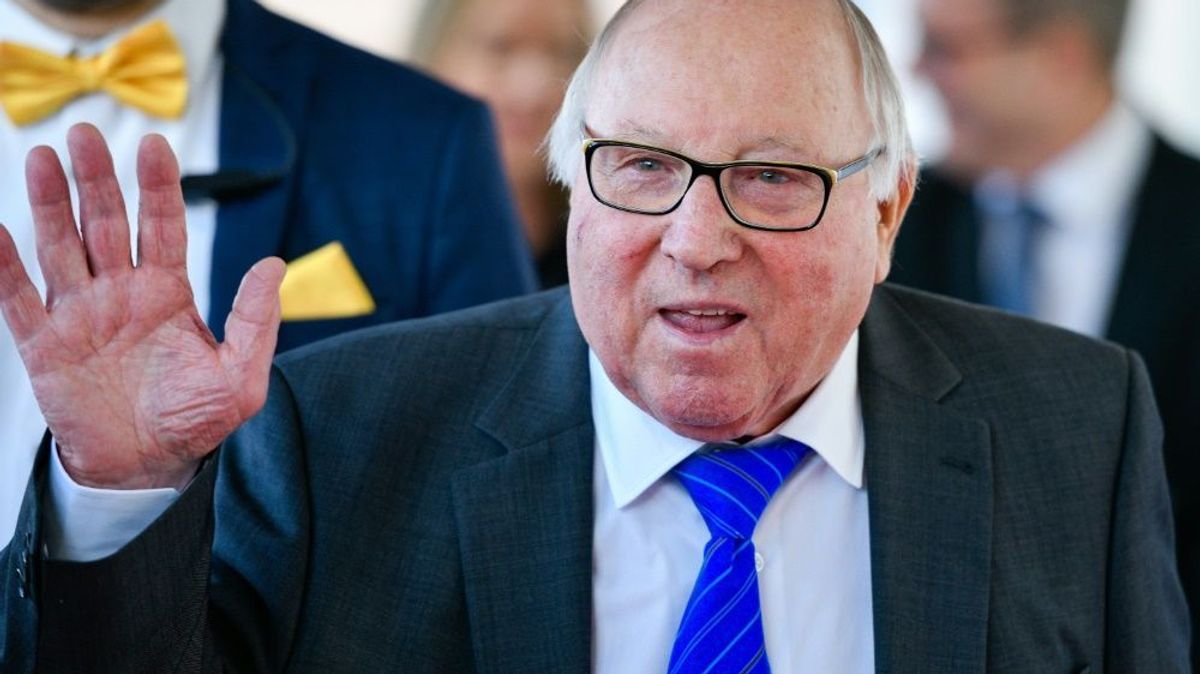 Uwe Seeler engagiert sich in der Sepp-Herberger-Stiftung