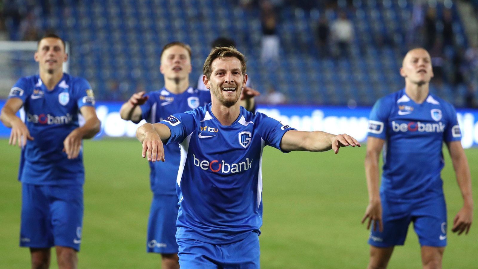 
                <strong>Topf 4: KRC Genk </strong><br>
                Meister in BelgienGrößter CL-Erfolg: Gruppenphase 2002, 2011
              