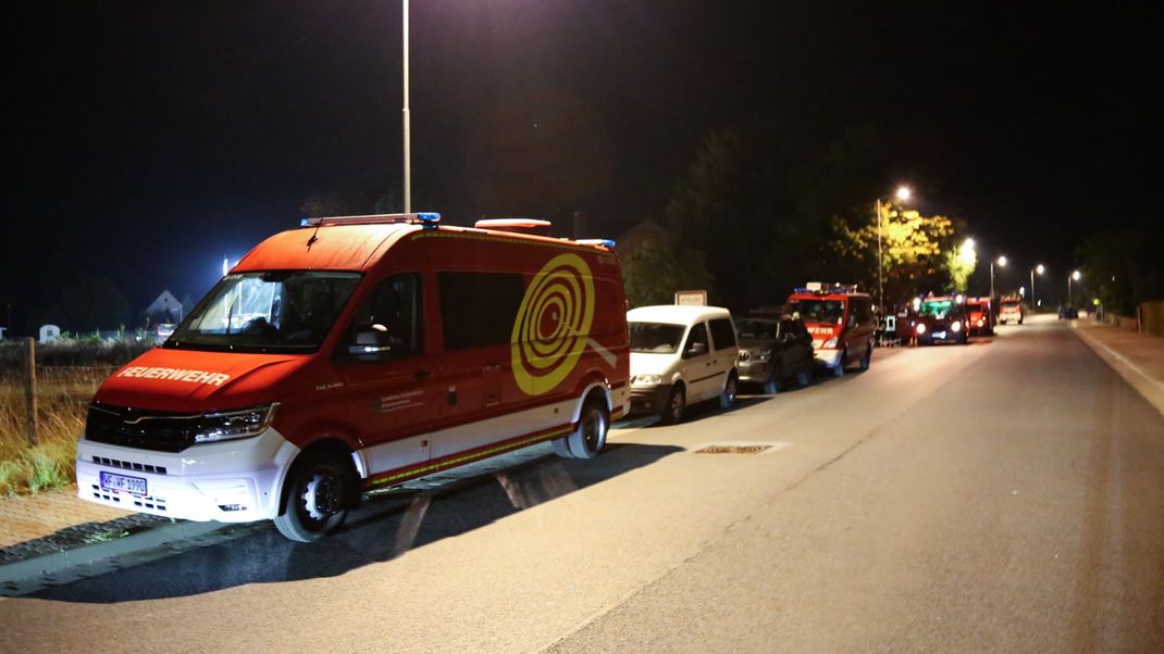 Niedersachsen, Wolfenbüttel: Nächtliche Großsuche mit Einsatzkräften nach einem Jungen im Ortsteil Wendessen. In Wolfenbüttel wird ein zehn Jahre alter Junge vermisst. 