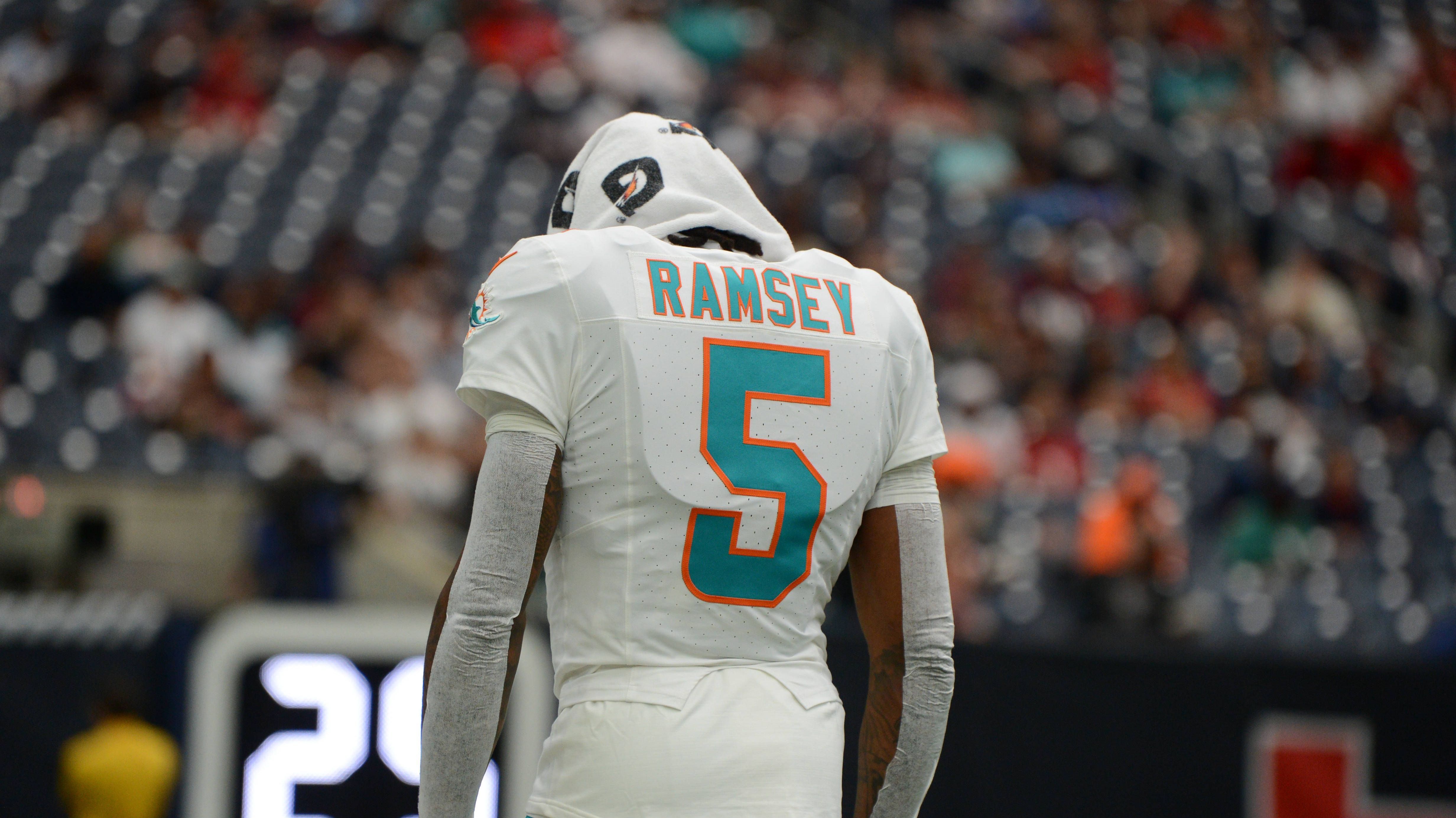 <strong>Platz 22: Miami Dolphins<br></strong>Still und heimlich stellten die Dolphins in der vergangenen Saison eine ordentliche Defensive. Doch wie gut ist sie im Jahr 2025? <a data-li-document-ref="542851" href="https://www.ran.de/sports/american-football/nfl/galerien/nfl-trade-kandidaten-vor-dem-saisonbeginn202526-dolphins-falcons-titans-hill-ramsey-542851">Jalen Ramsey steht vor dem Absprung</a>, ein Weggang würde eine große Lücke hinterlassen. Das Duo aus Bradley Chubb und Jaelan Phillips sorgte in den vergangenen Jahren immer wieder für Highlights, beide Spieler sind aber verletzungsanfällig.