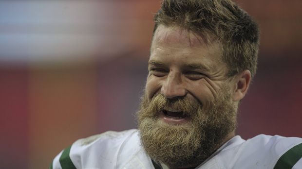 
                <strong>Ryan Fitzpatrick</strong><br>
                …Quarterback Ryan Fitzpatrick. Momentan ist der 33-Jährige Free Agent, doch die Chancen dass er bei den New York Jets unterschreibt, stehen gut.
              