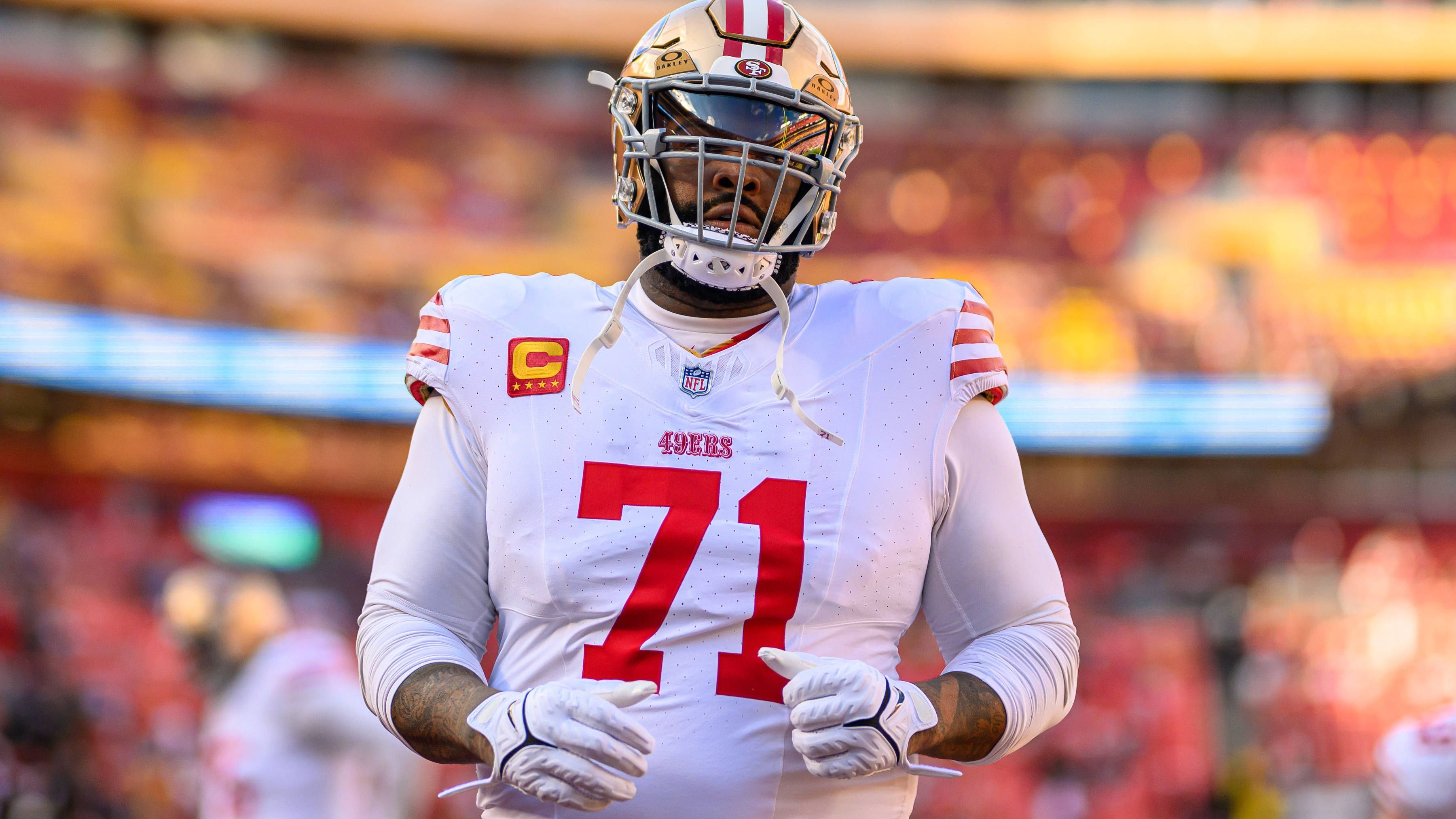 <strong>Left Tackle: Trent Williams (San Francisco 49ers)</strong> <br>Williams' Ziel ist der Super-Bowl-Triumph, der Tackle will einen Ring am Finger. Die Niederlage gegen Kansas City im Februar schmerzt. An ein mögliches Karriereende denkt er deshalb überhaupt noch nicht.