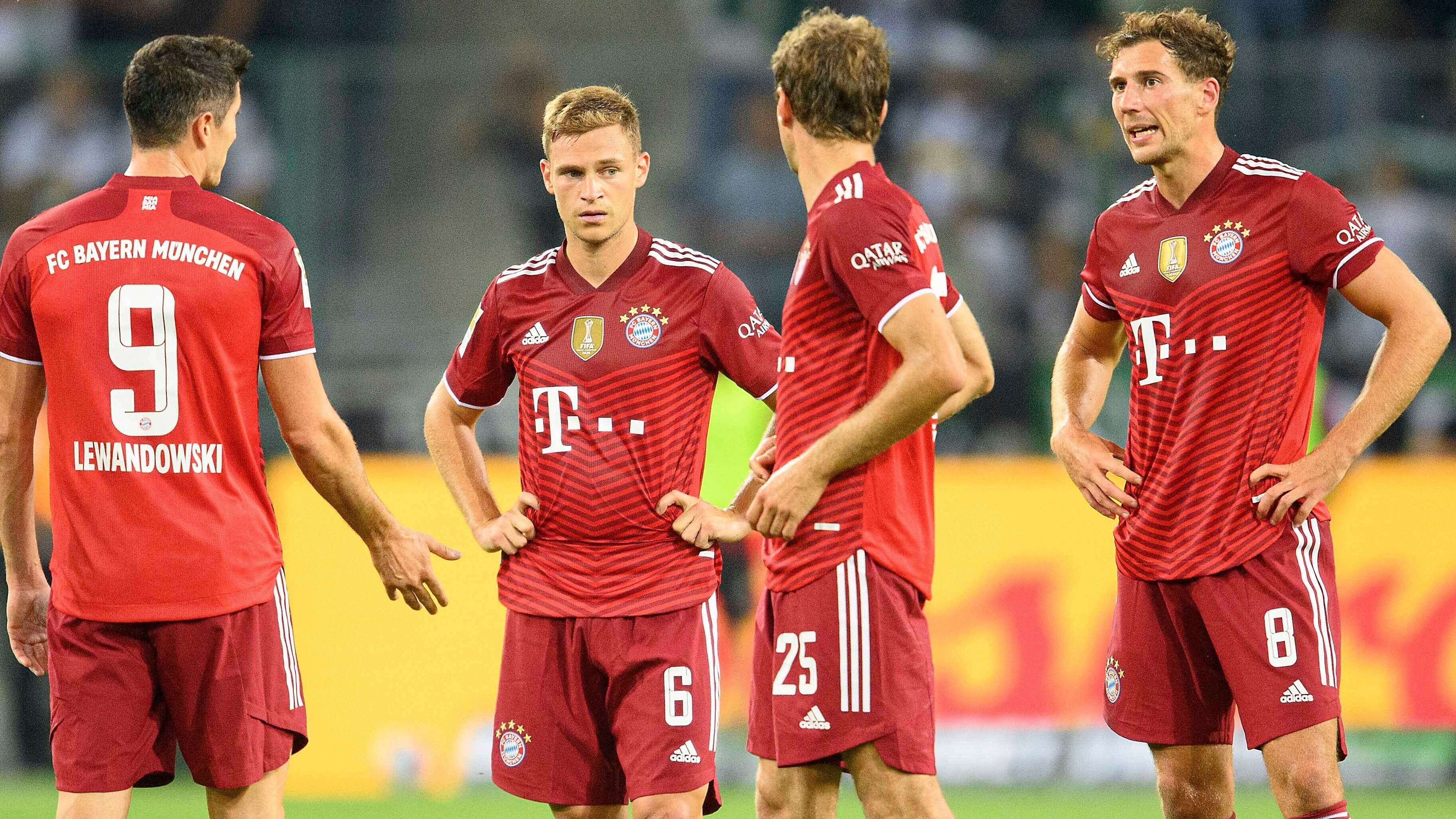 <strong>Saison 2021/22: Borussia Mönchengladbach – FC Bayern 1:1</strong> <br>Nach der Triple-Saison knüpften die Bayern direkt an ihre Leistung an und fegten 2020 Schalke 04 mit 8:0 vom Feld. Ein Jahr später kam es dann aber zum großen Gladbacher Comeback. Bayerns "Auftaktspiel-Erzfeind" punktete wieder einmal gegen den FCB. Im Borussia-Park gab es ein furioses 1:1. Bereits nach zehn Minuten brachte Alassane Plea die "Fohlen" in Führung.