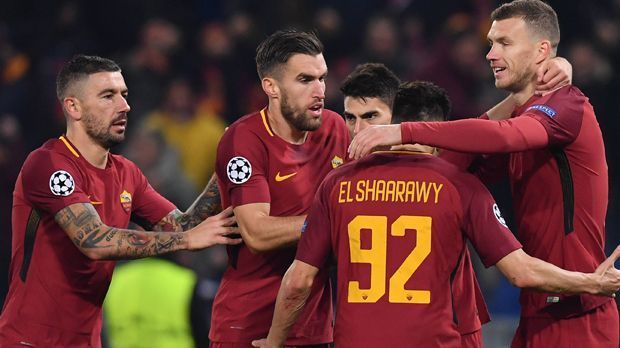 
                <strong>12. AS Rom</strong><br>
                Es lief nicht immer alles rund bei der Roma. Aber unter dem Strich war die Gruppenphase stark, bei viel Licht, aber auch Schatten: Gruppensieger vor dem FC Chelsea, für Atletico Madrid geht es sogar nur in der Europa League weiter.
              